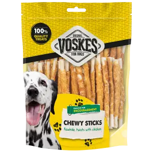 Voskes hondensnack Runderhuidsticks Omdoos Kip 15 x 400 gram
