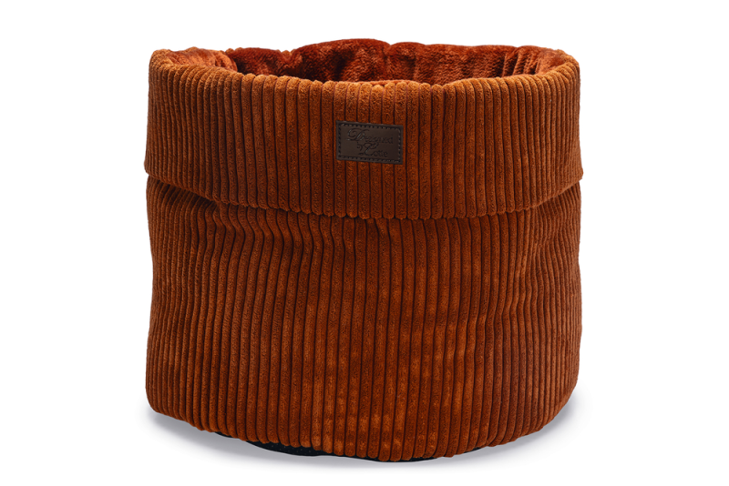 Designed by Lotte Kattenmand Ribbed Terra 50 x 50 x 35 cm